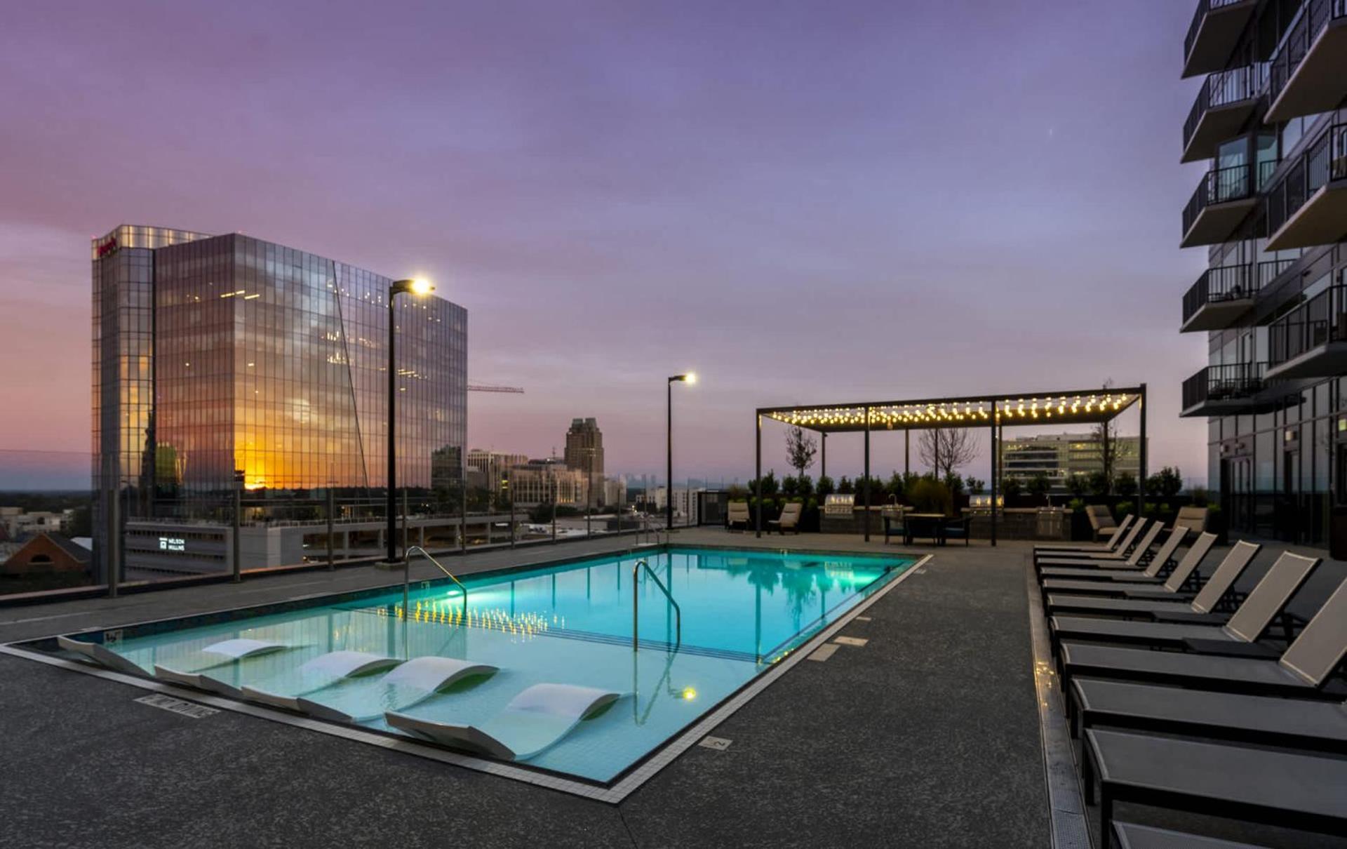 High-Rise Apt Raleigh Free Parking & Sunset View 1 Экстерьер фото